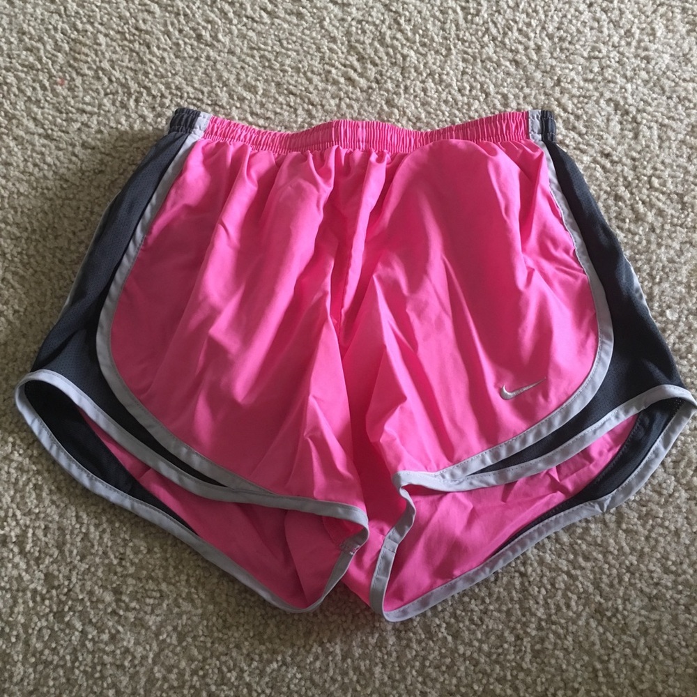 Nike Tempo Short